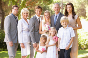 家族のみの結婚式とは？その人気はどこにある？